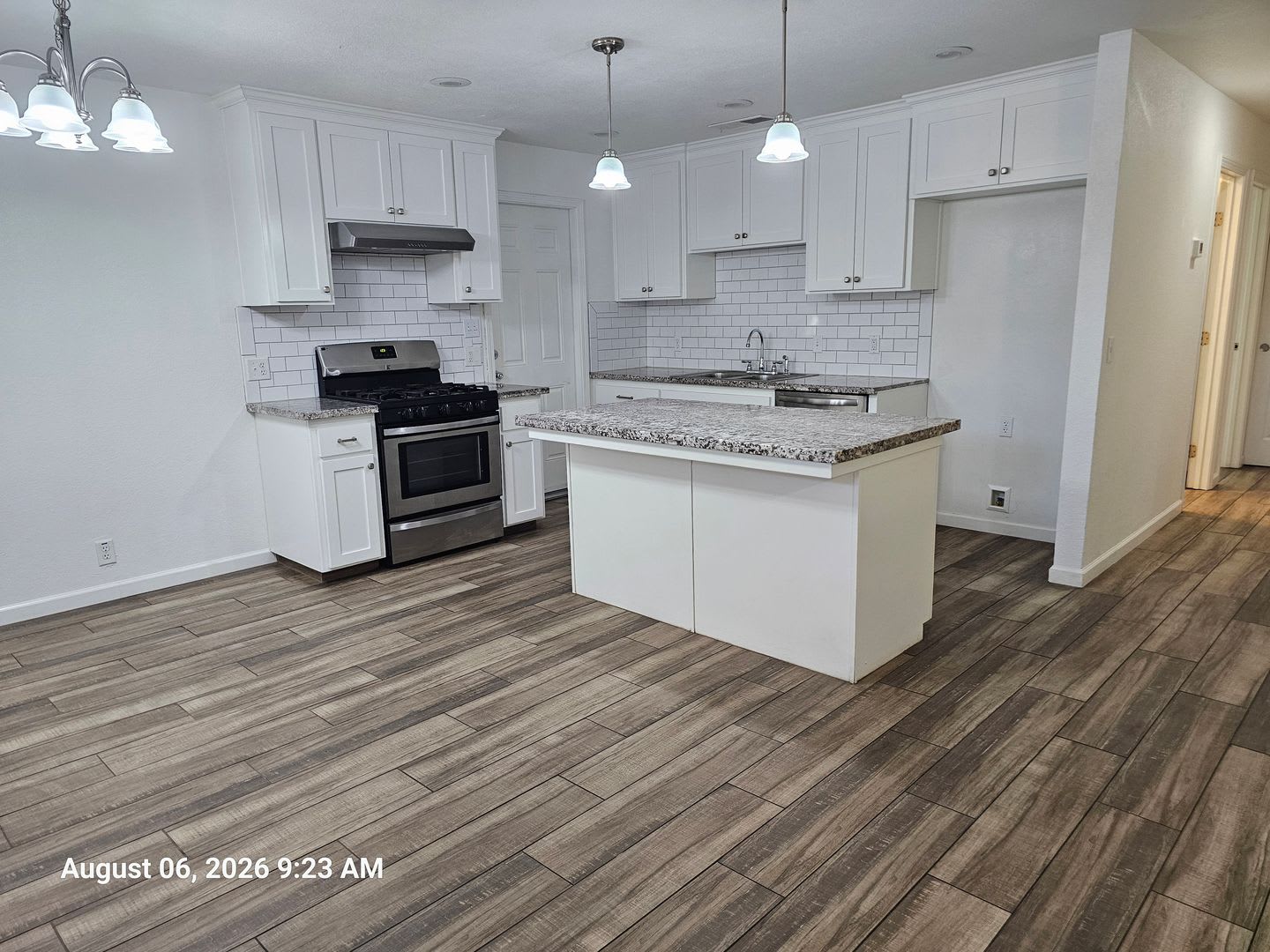 1553 E. Stockham – photo 5