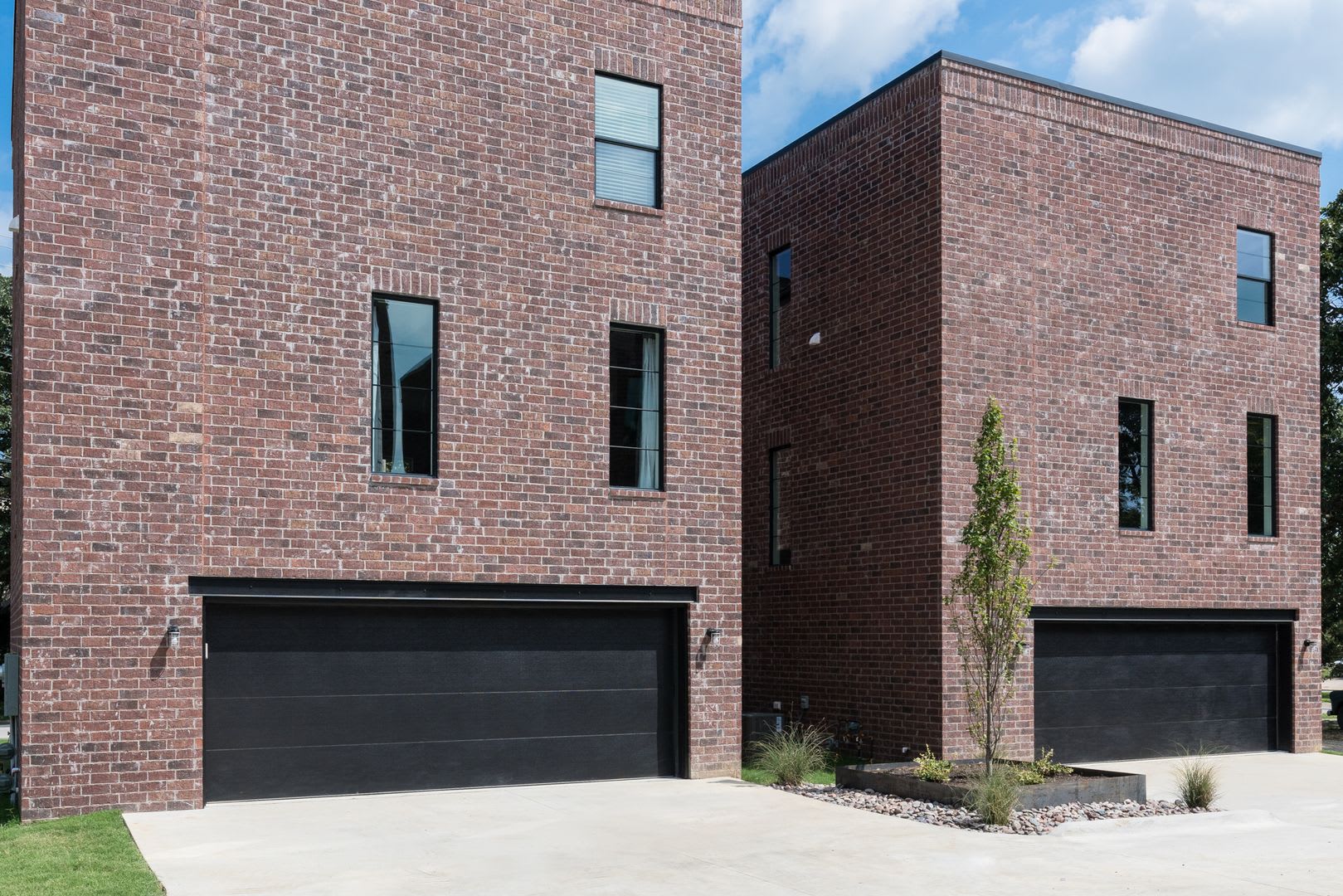 Modern 4 bedroom 3 bath near Razorback campus – photo 3