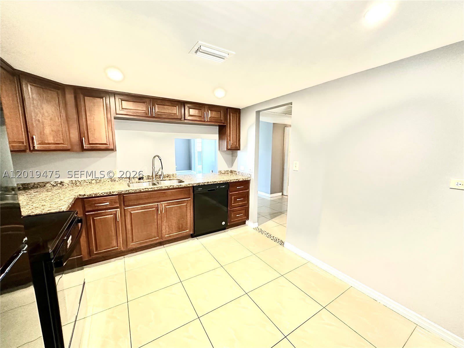 443 NE 195th St – photo 2