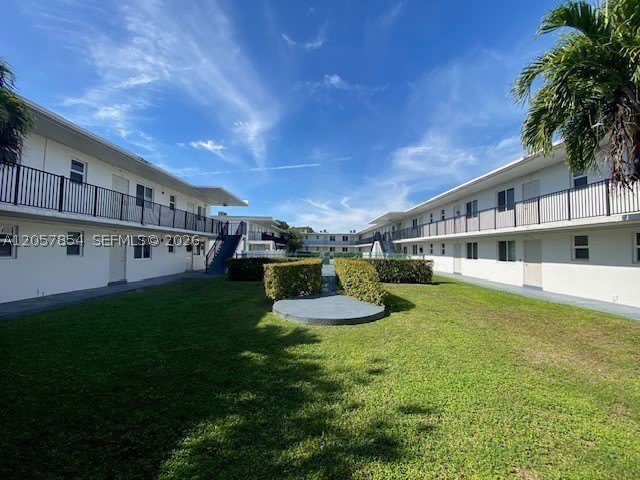 6775 SW 44th St – photo 2