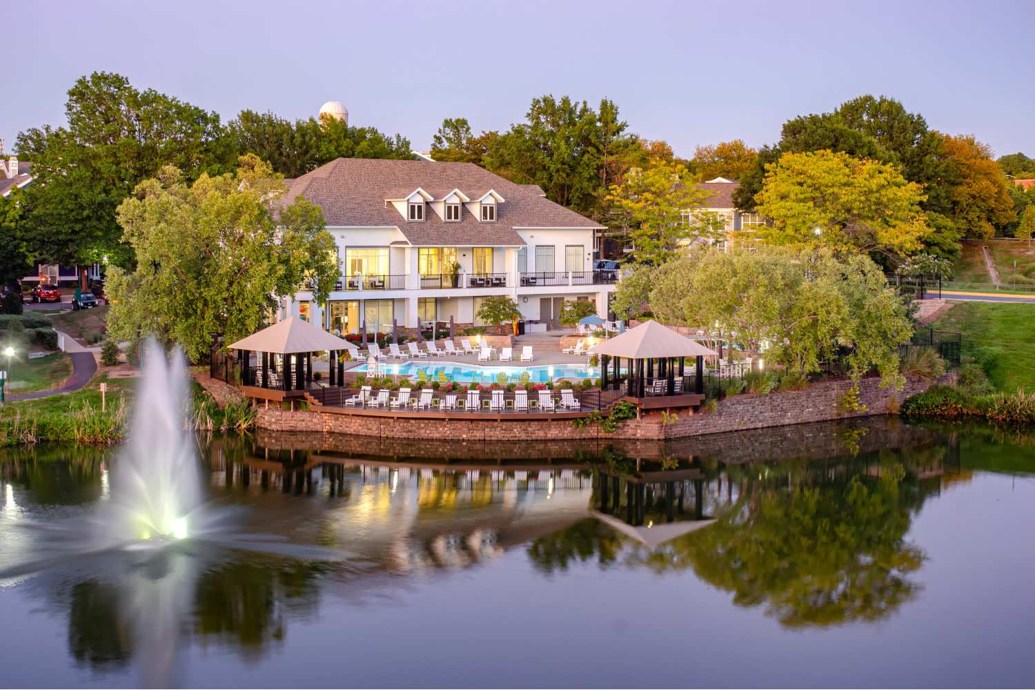 Lakeside Apartments – photo 3