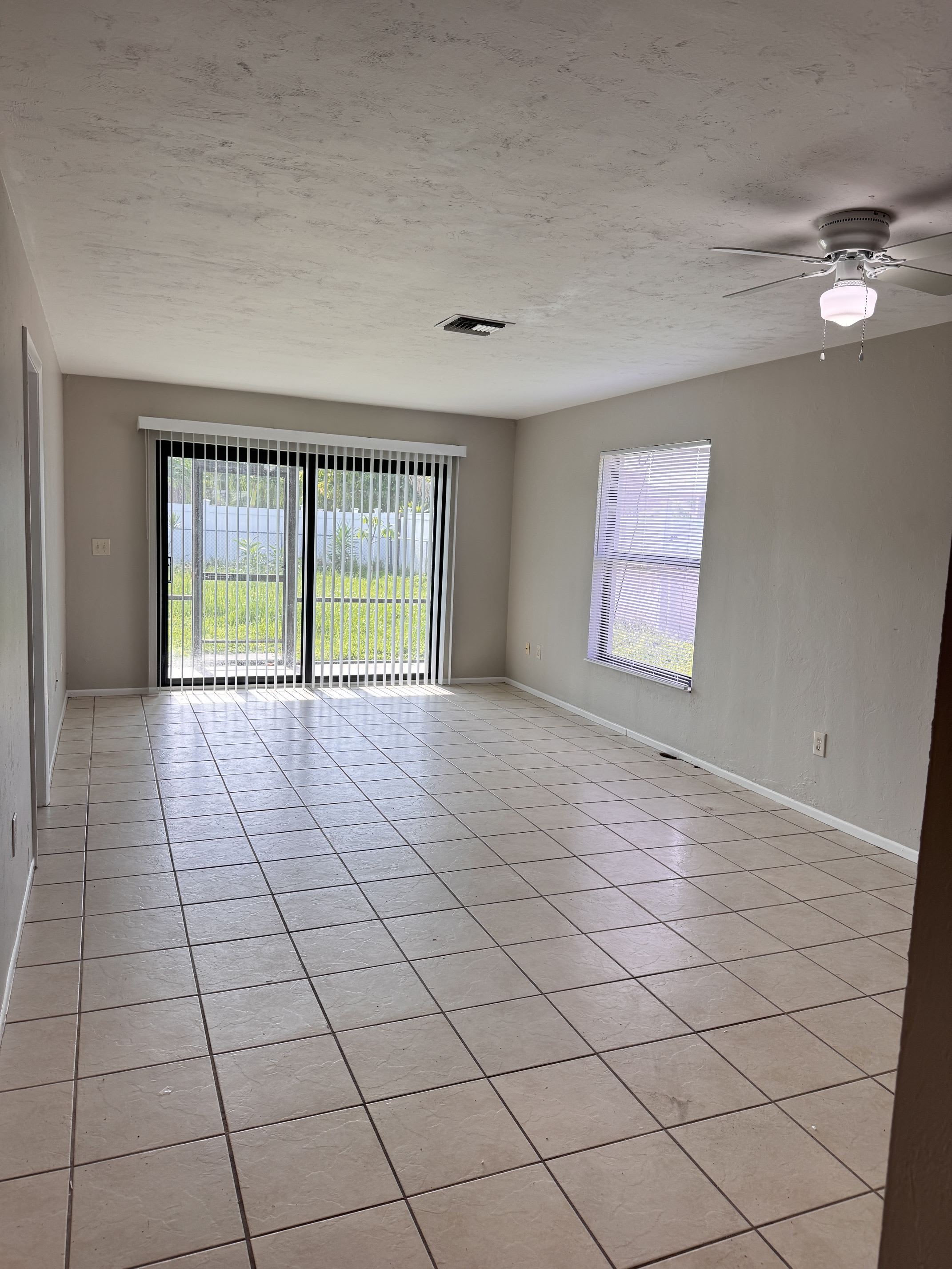 4111 SW 7th Pl – photo 1