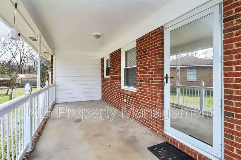243 Eden Circle – photo 4