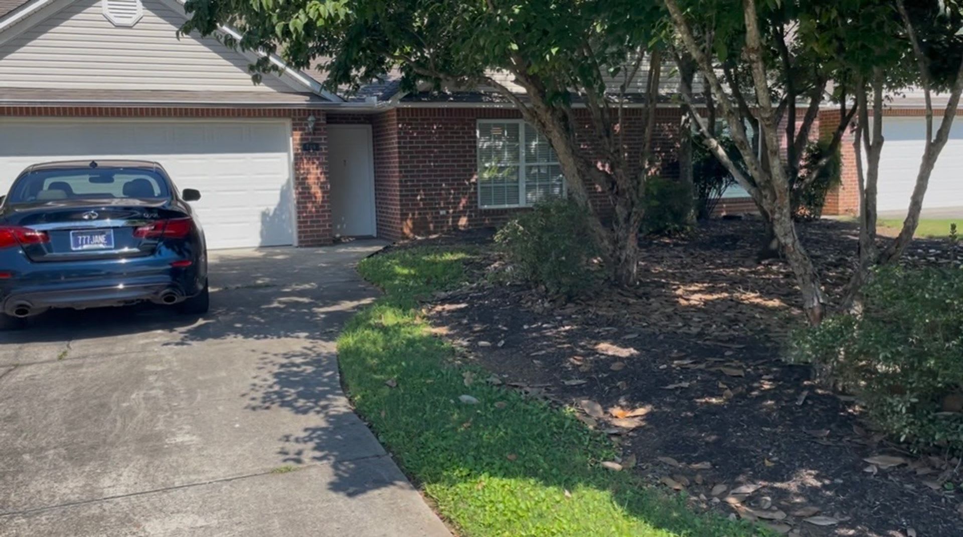 Farragut 2Br 2Ba One Level Condo – photo 2