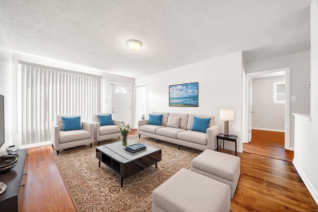 14433 Springfield Avenue – photo 2