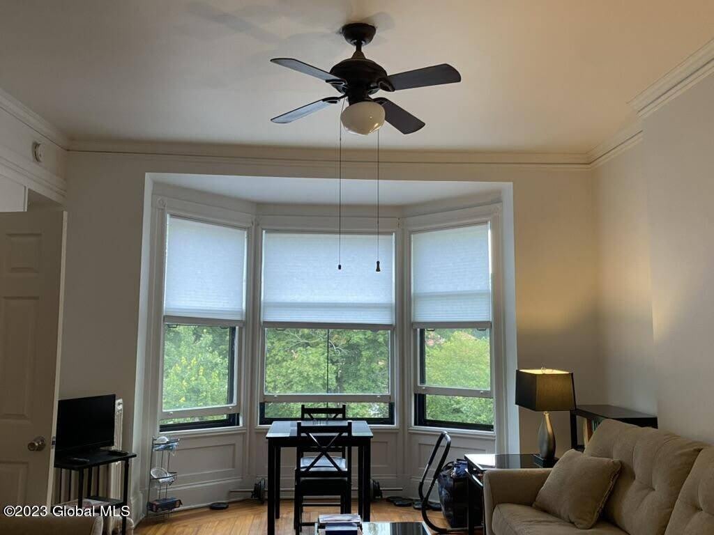 588 Madison Avenue – photo 4