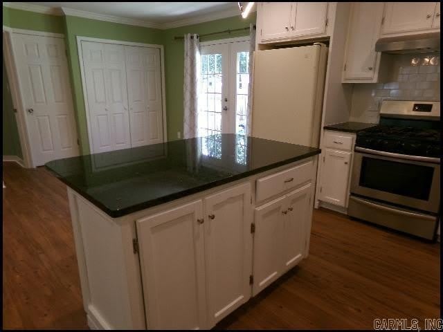 7910 Burnelle Drive – photo 5