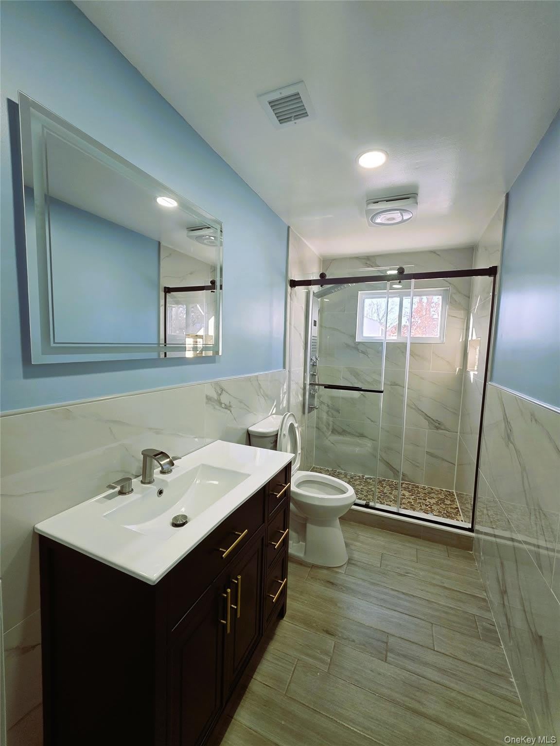 1334 Connetquot Avenue – photo 2