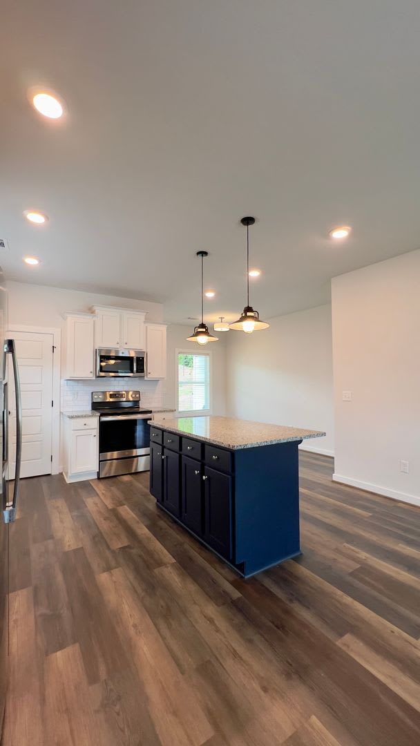 Available Home in Ross Park! – photo 2