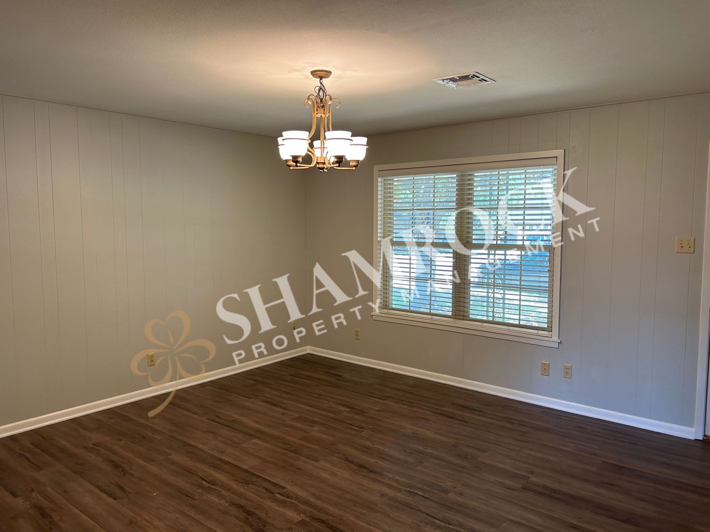Updated 3 2 In Lake Air Estates – photo 4