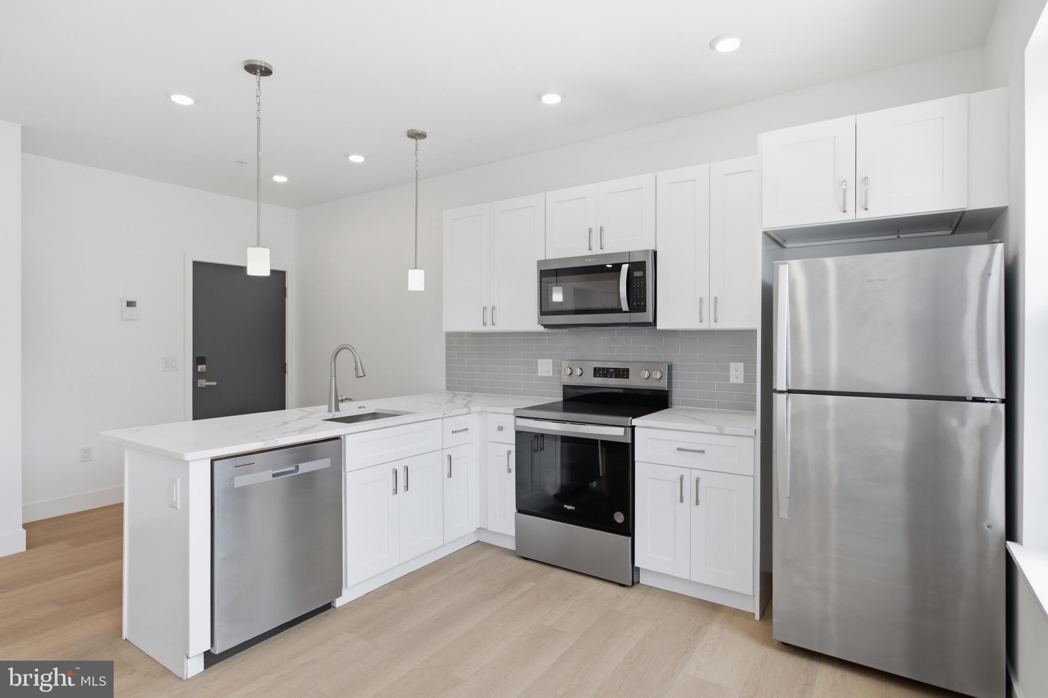 3637 N 16TH Street – photo 4