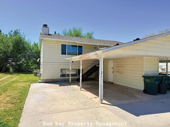 351 Noble Road – photo 1