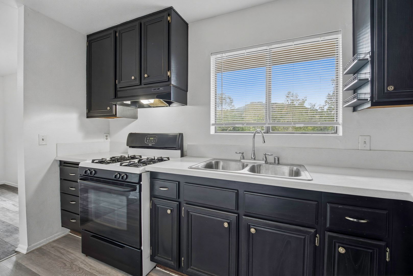 FALL IN LOVE with Highland Park Living! – photo 3