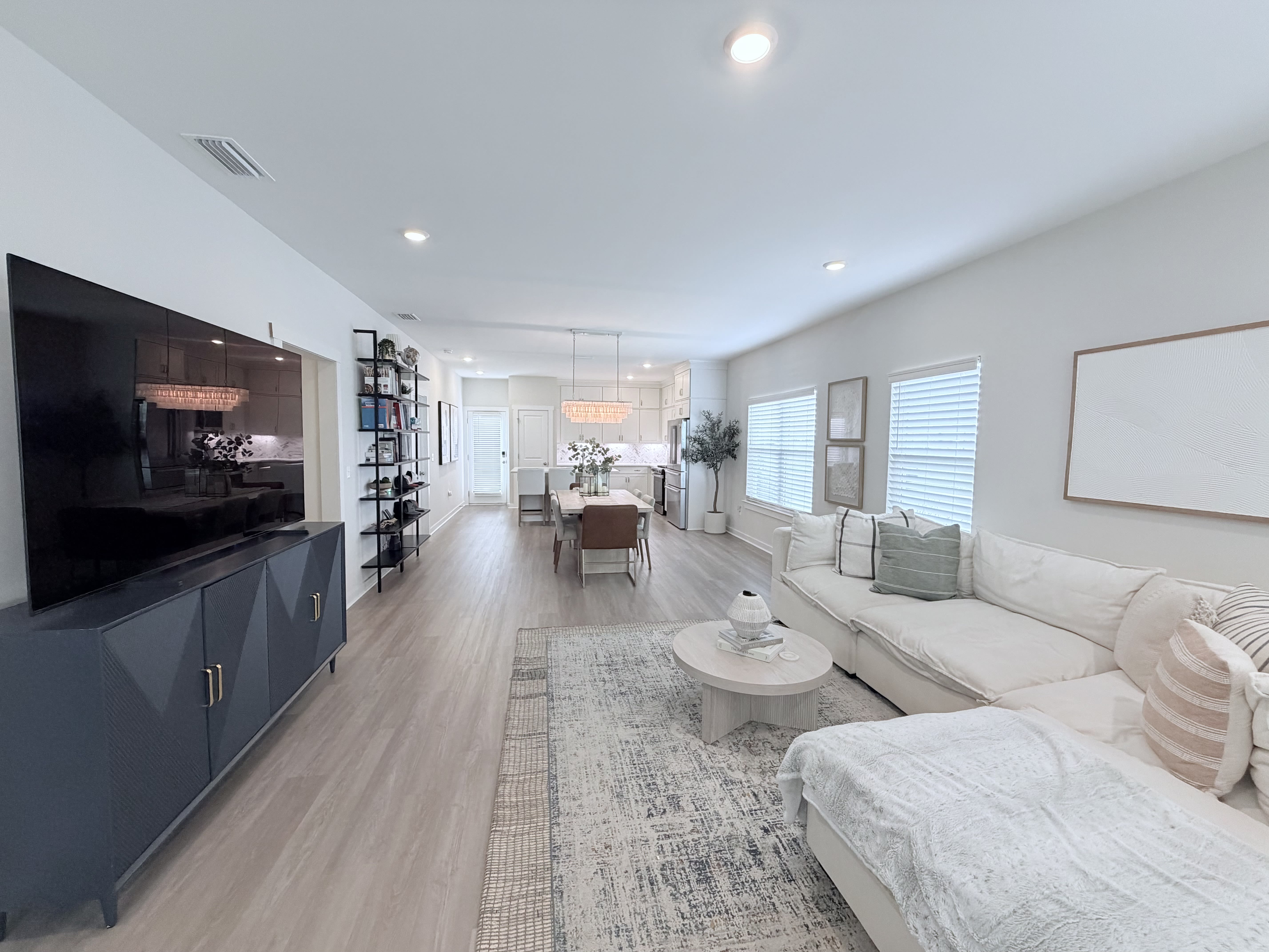 2305 Peony St – photo 2