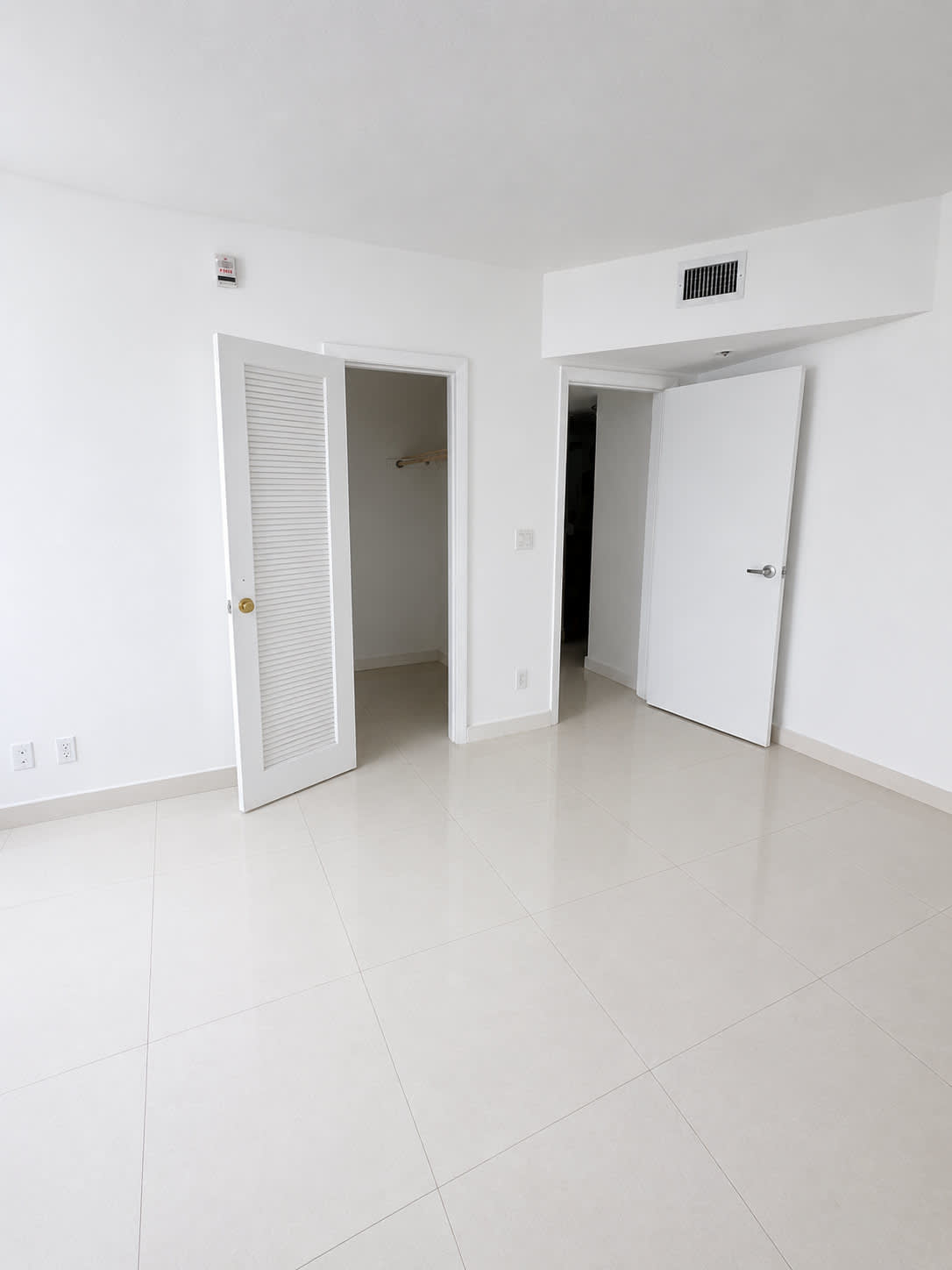 3001 South Ocean Drive – photo 4