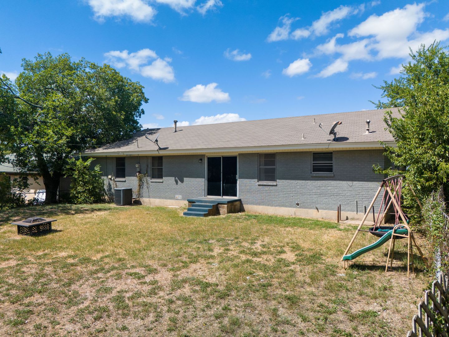 500 Off First Months Rent – photo 3