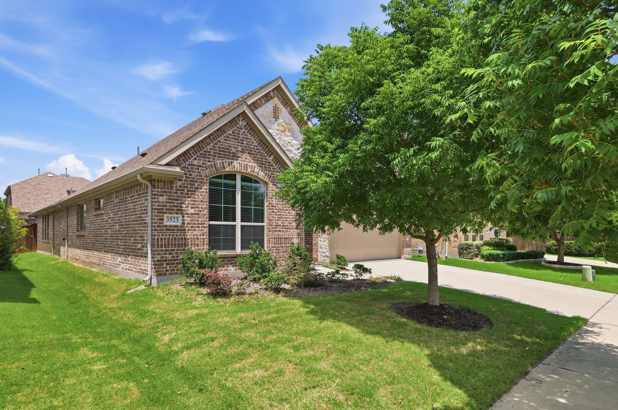 3523 Charleston Drive – photo 2