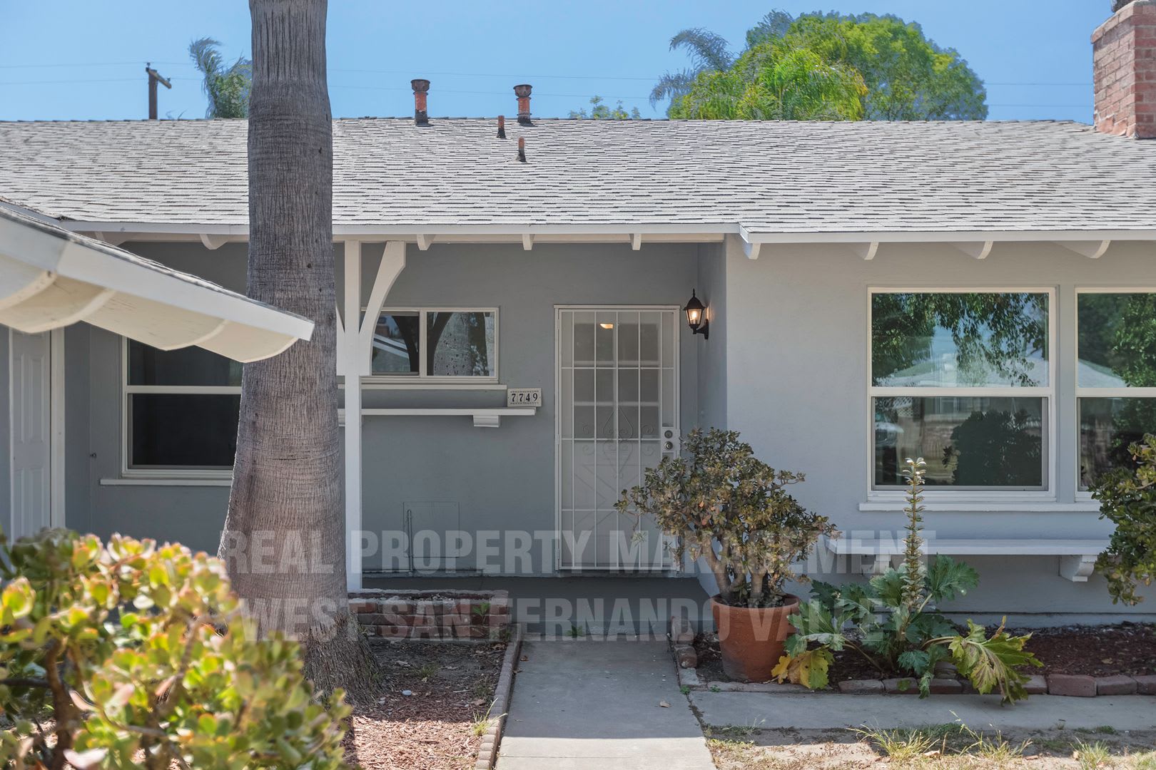 Charming Fully Renovated 3BR Home in West Hills with Spacious Backyard & 2-Car Garage – photo 3