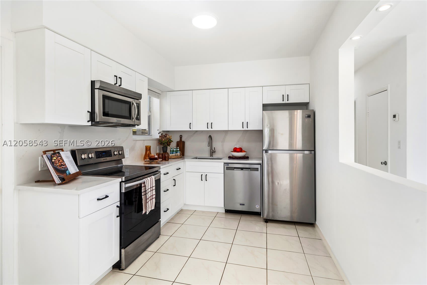 1271 NE 159th St – photo 3
