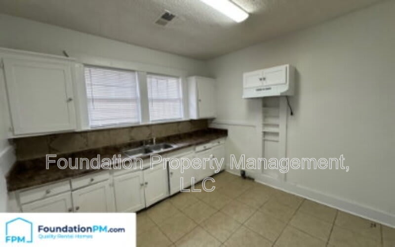 914 Garland Street – photo 4