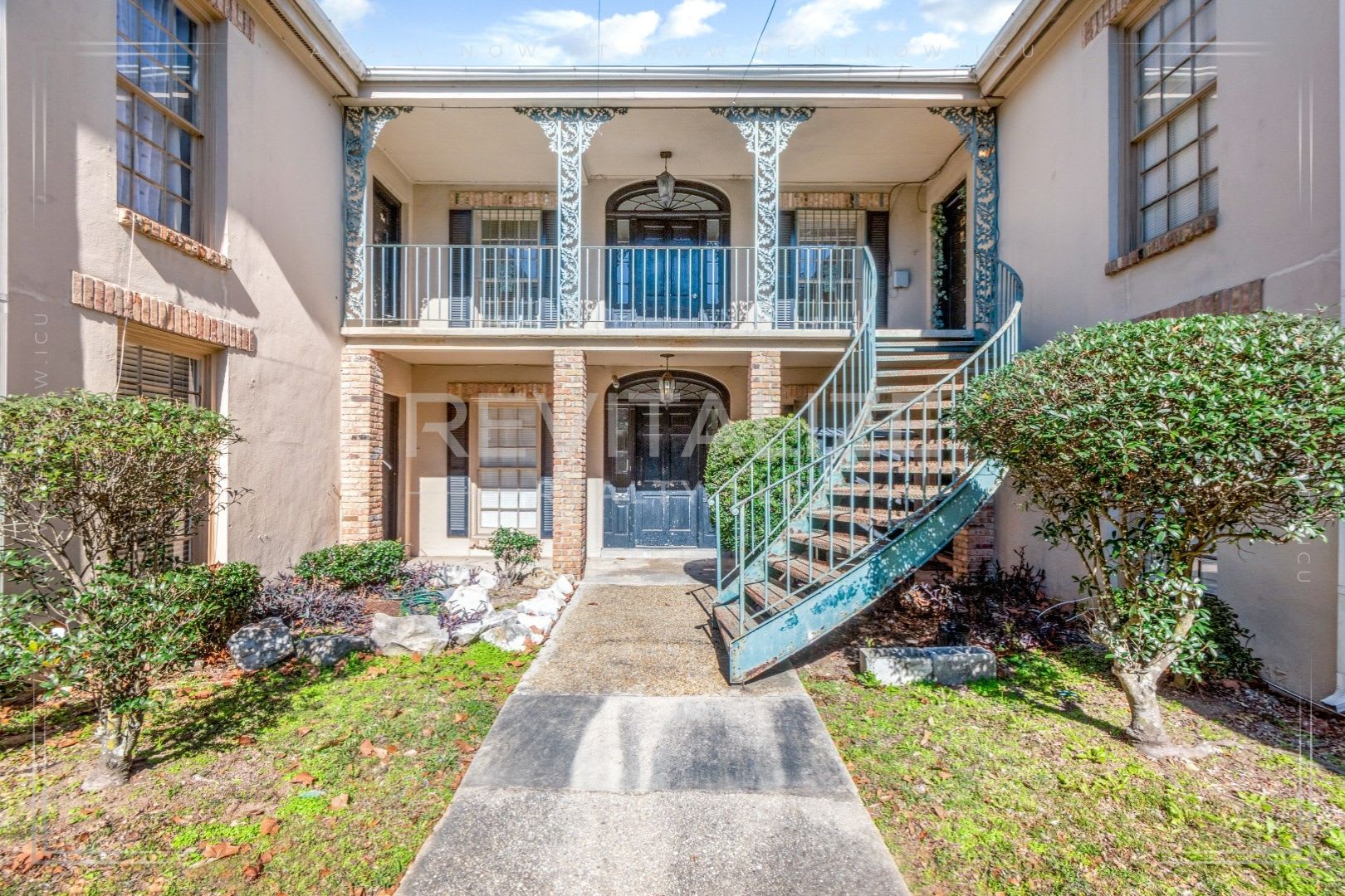 Charming 2 bedroom, 1.5 bathroom Apartment in Midtown! – photo 1
