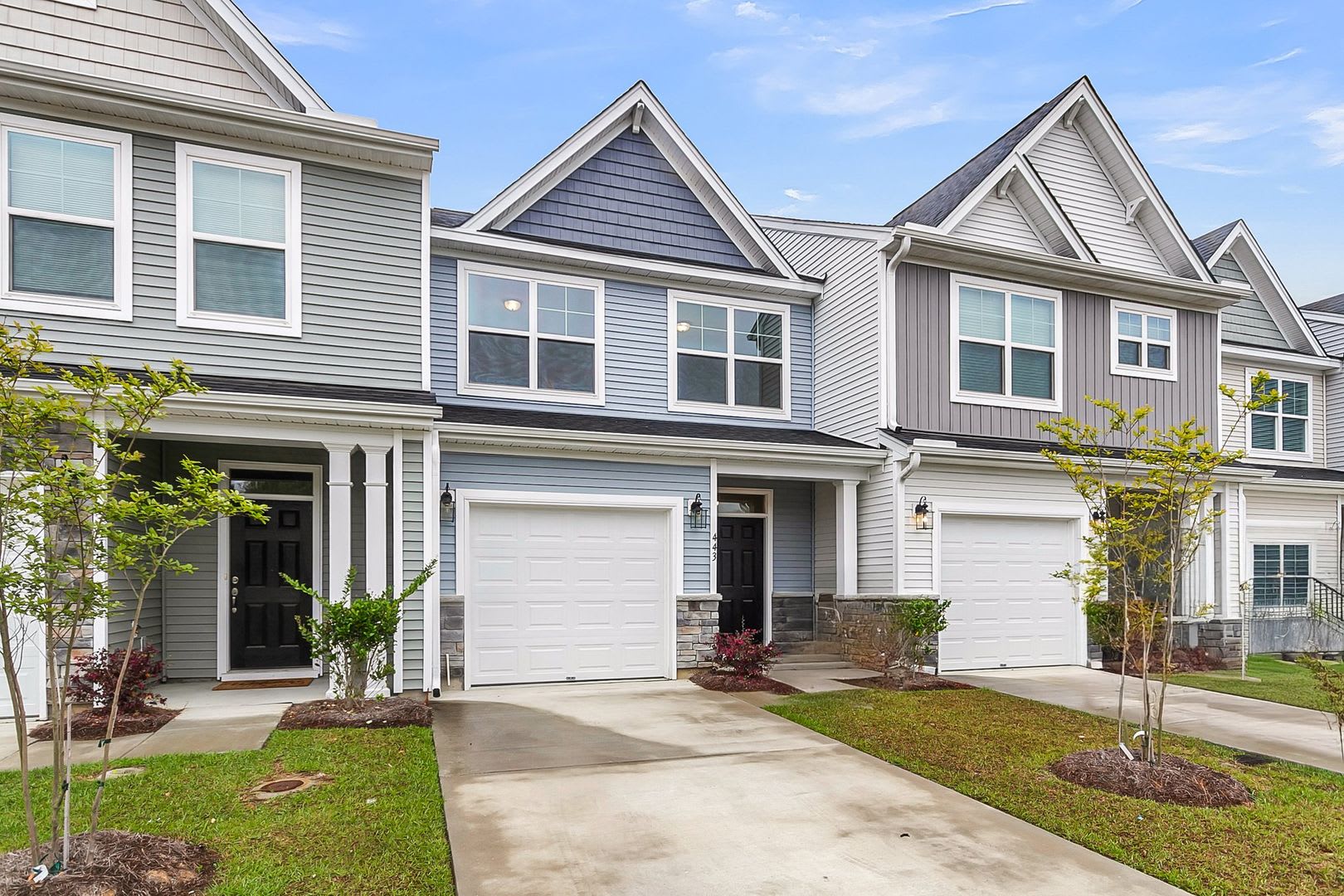 Move-In Ready Home in the Heart of Goose Creek – photo 2