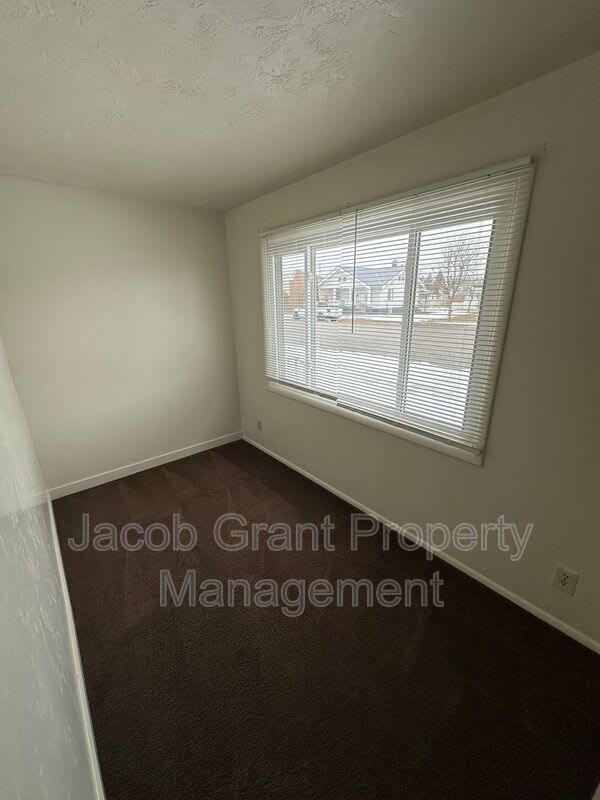 135 W Fremont Ave – photo 5