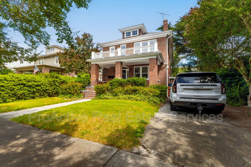 734 Shirley Avenue – photo 1