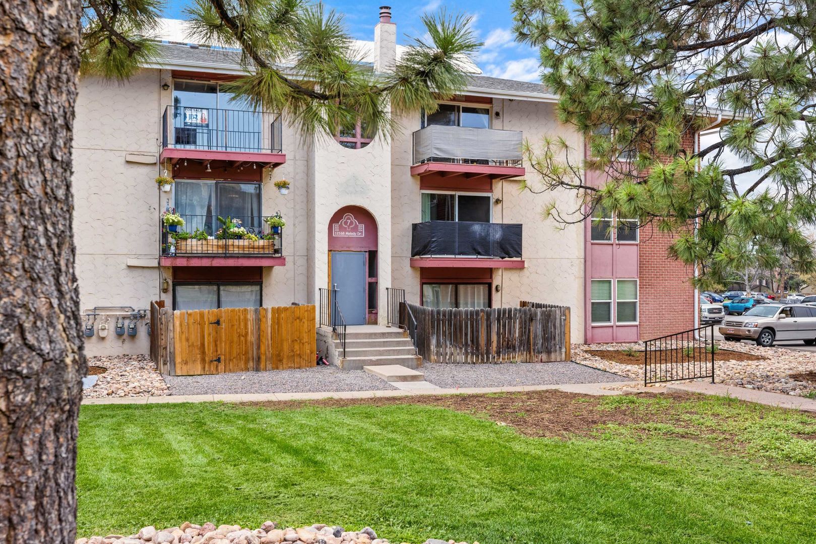 LOVELY spacious 2 bed/2 bath Westminster condo – photo 2