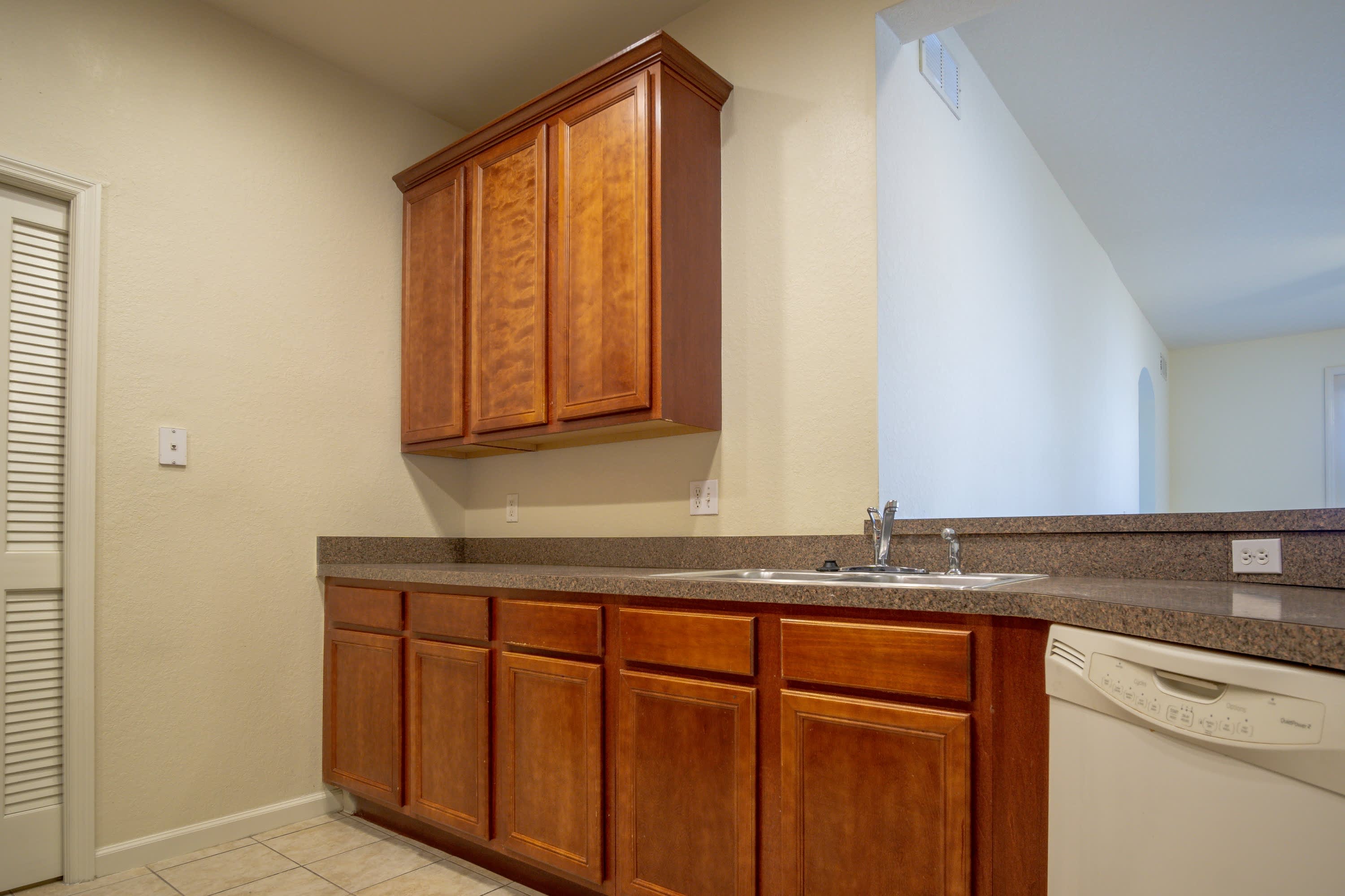 3025 Greystone LoopUnit 202 – photo 5