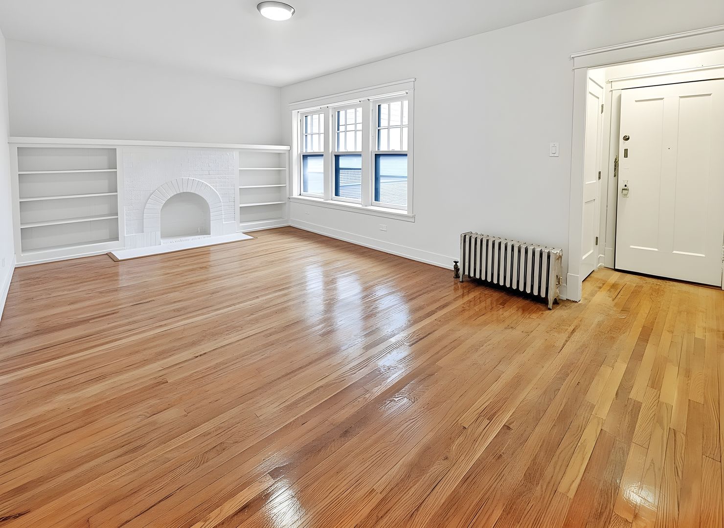 Brand New Renovation, 2bed/1bath Apartment in Historic Ravenswood Manor Neighborhood – photo 3