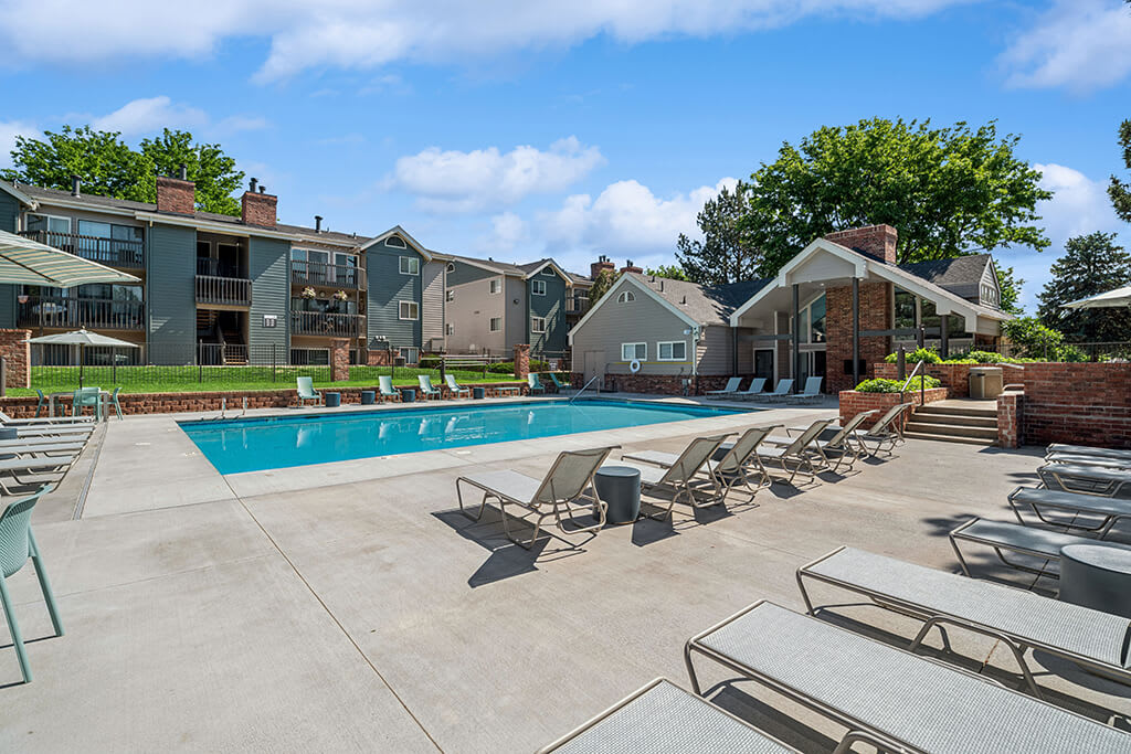 Rock Peak on Sunset Apartments – photo 5