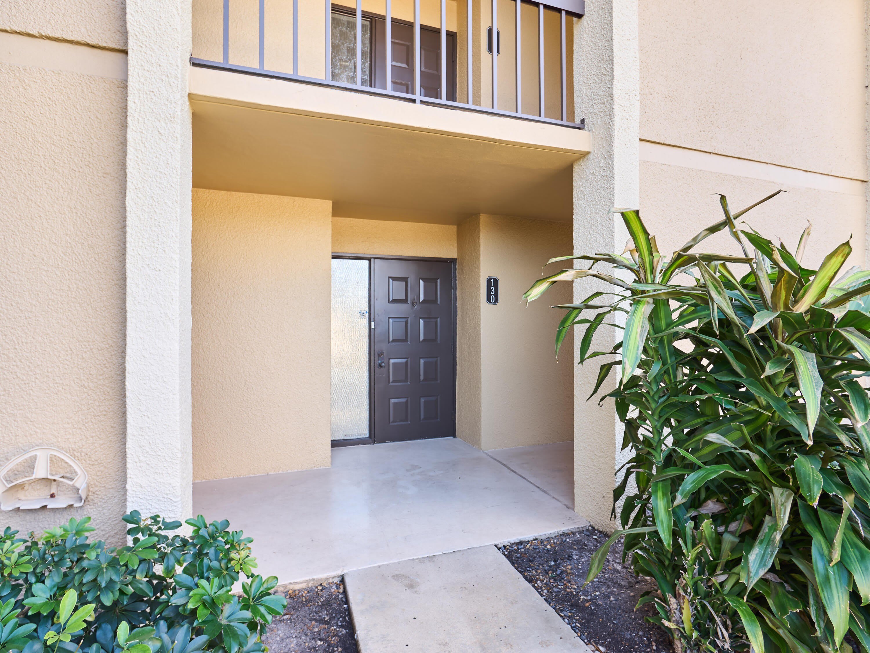 5250 Woodland Lakes Drive – photo 4