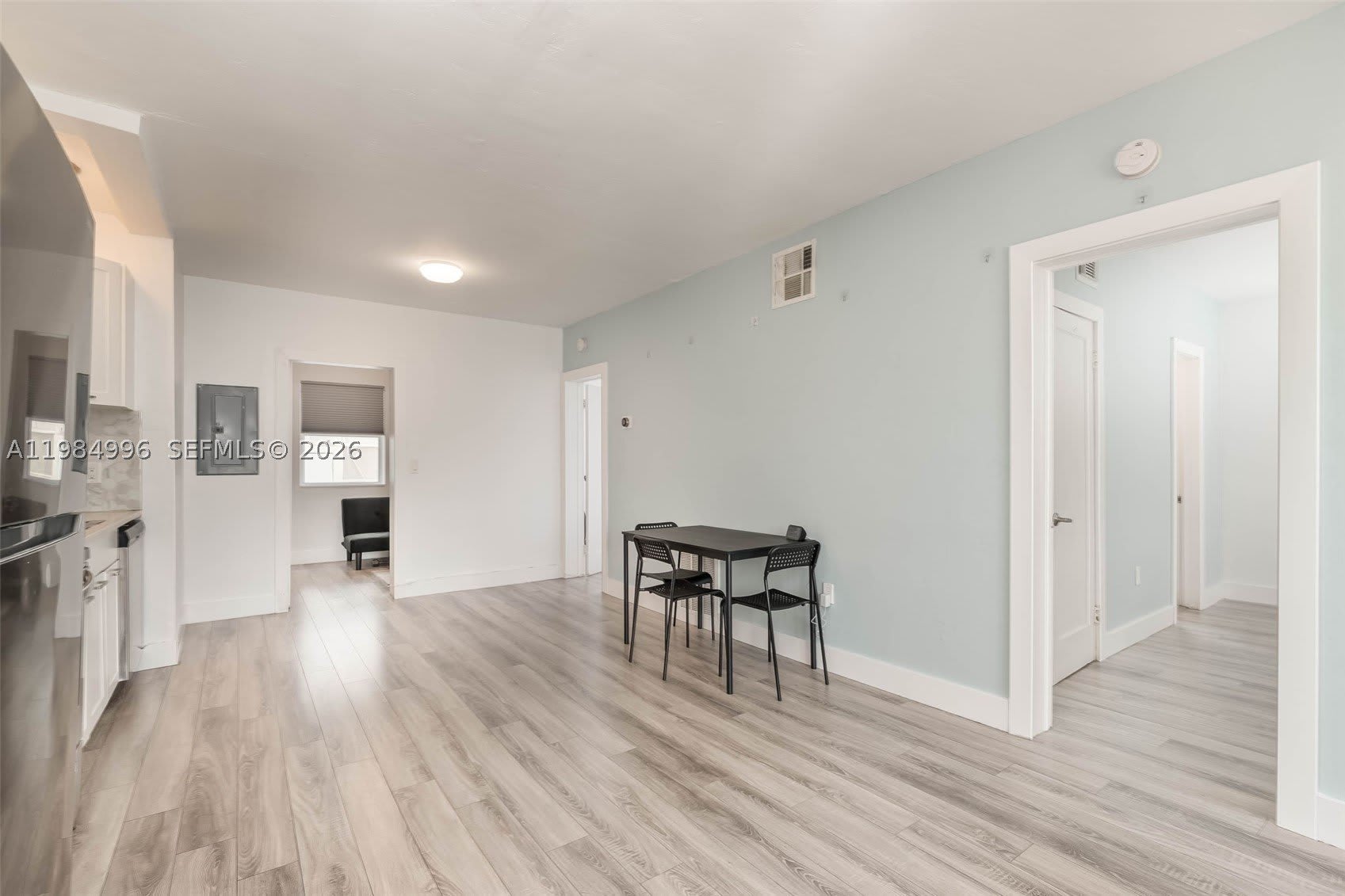 1275 Marseille Dr – photo 4