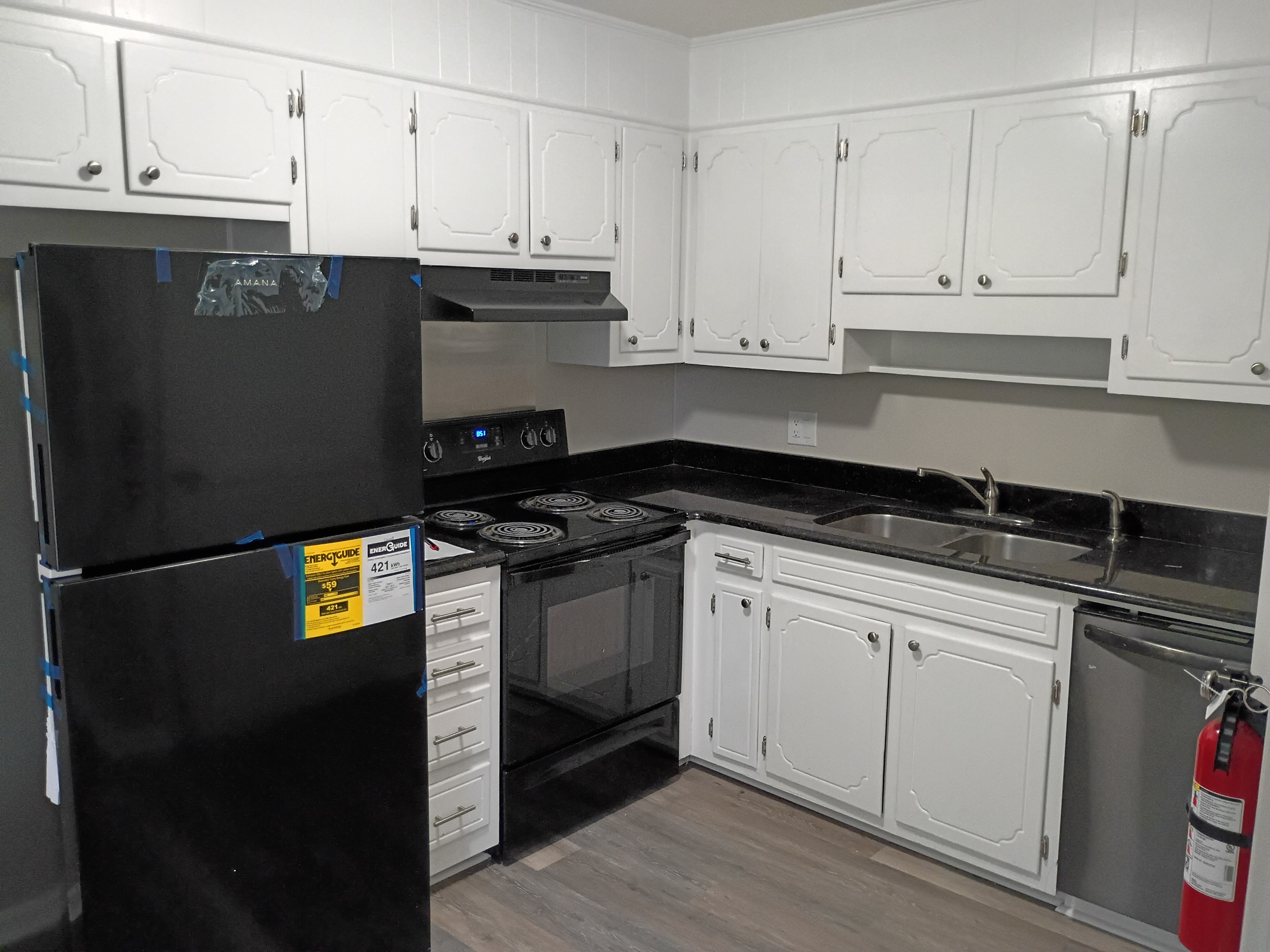 130 Colonial Ct – photo 4