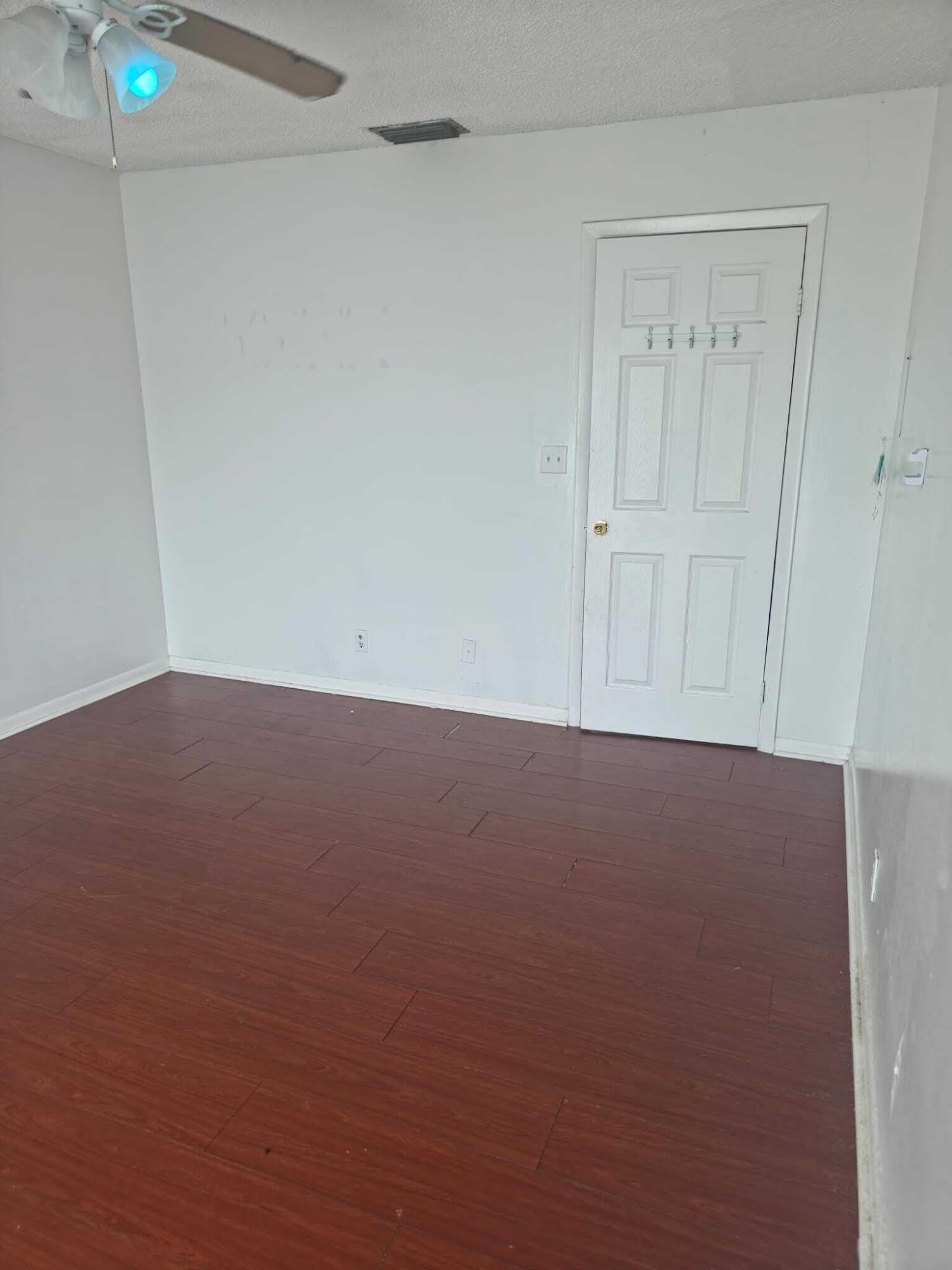 8953 W SUNRISE Boulevard – photo 2