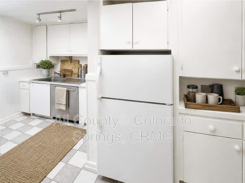 1238 Wood Avenue – photo 3