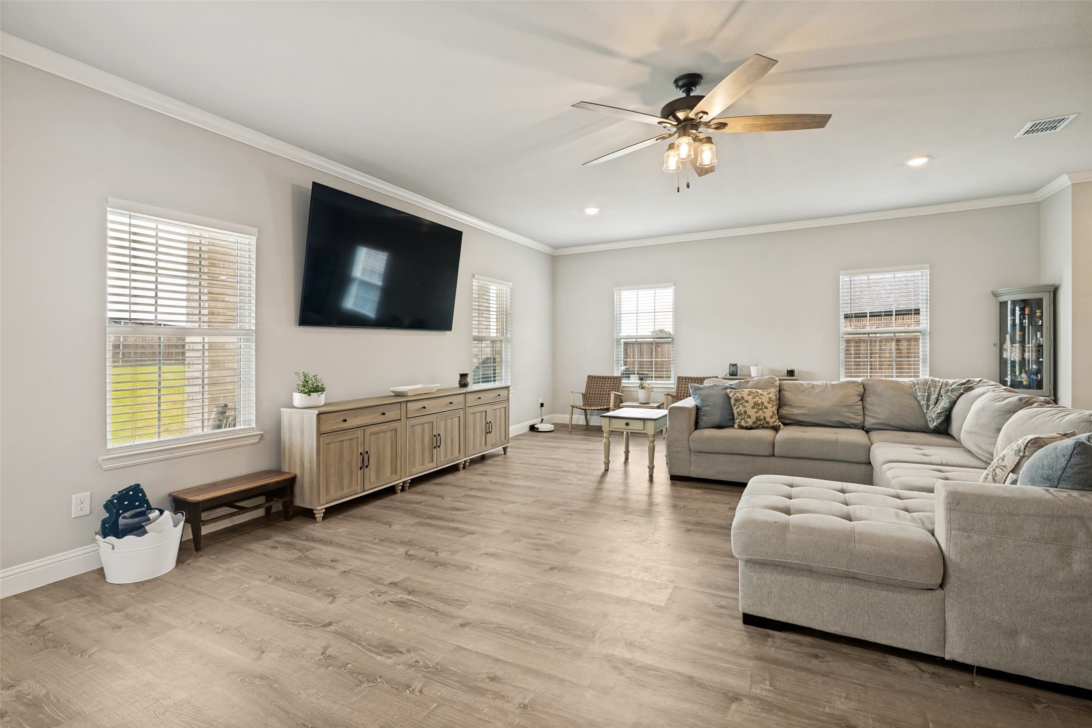 439 Cyprus Grove – photo 5