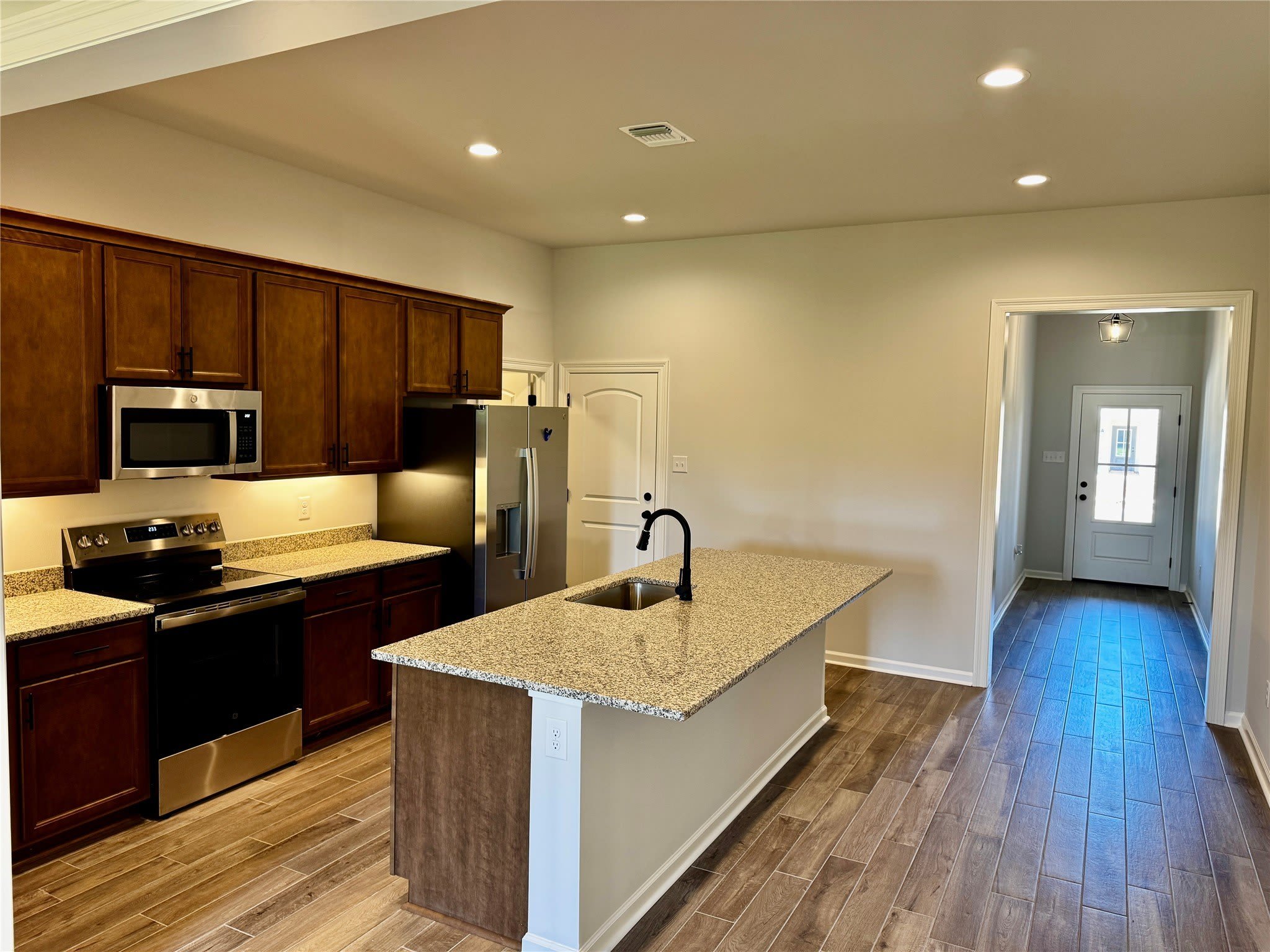 190 Berkshire Place – photo 5