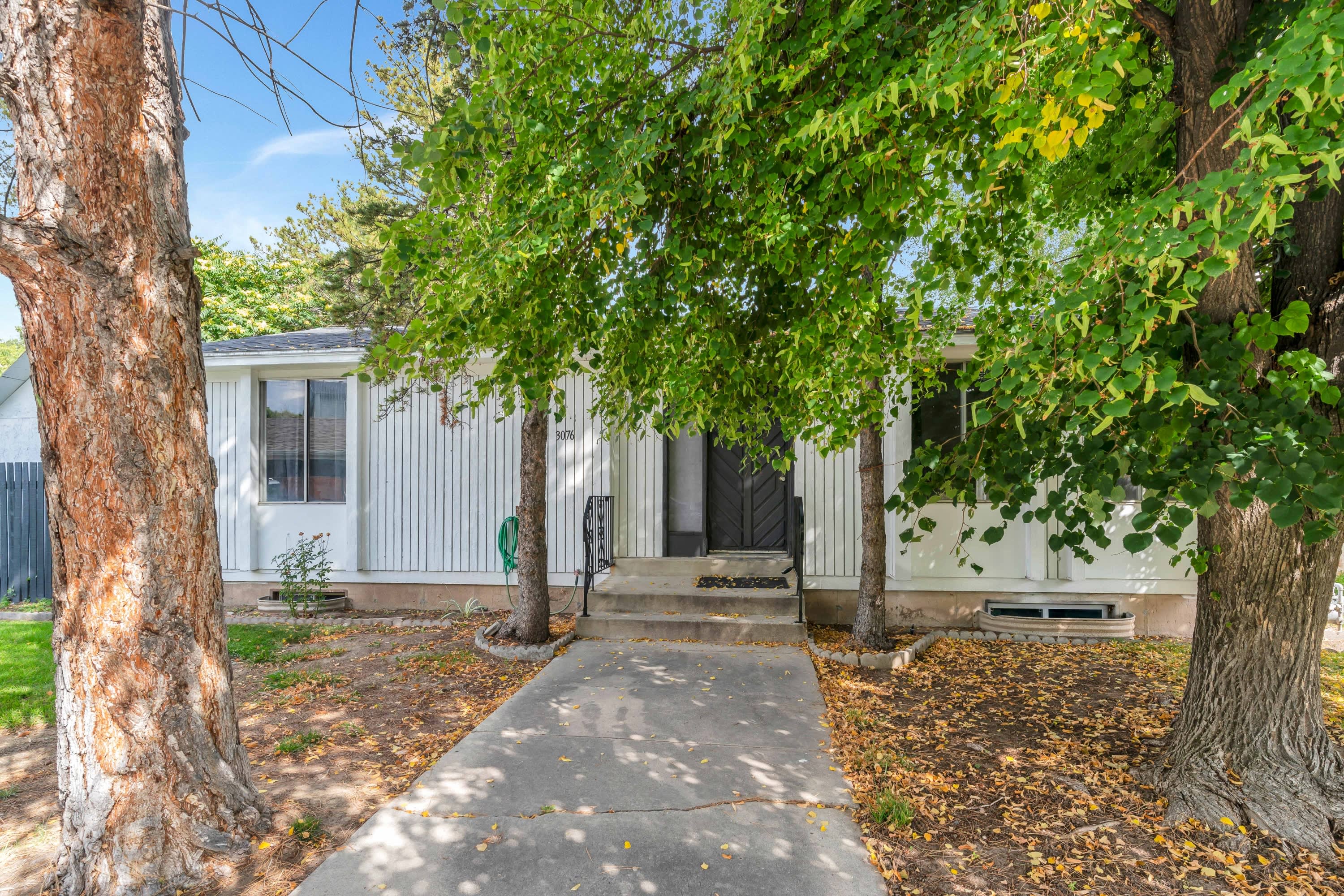 3076 Westcove Drive – photo 1