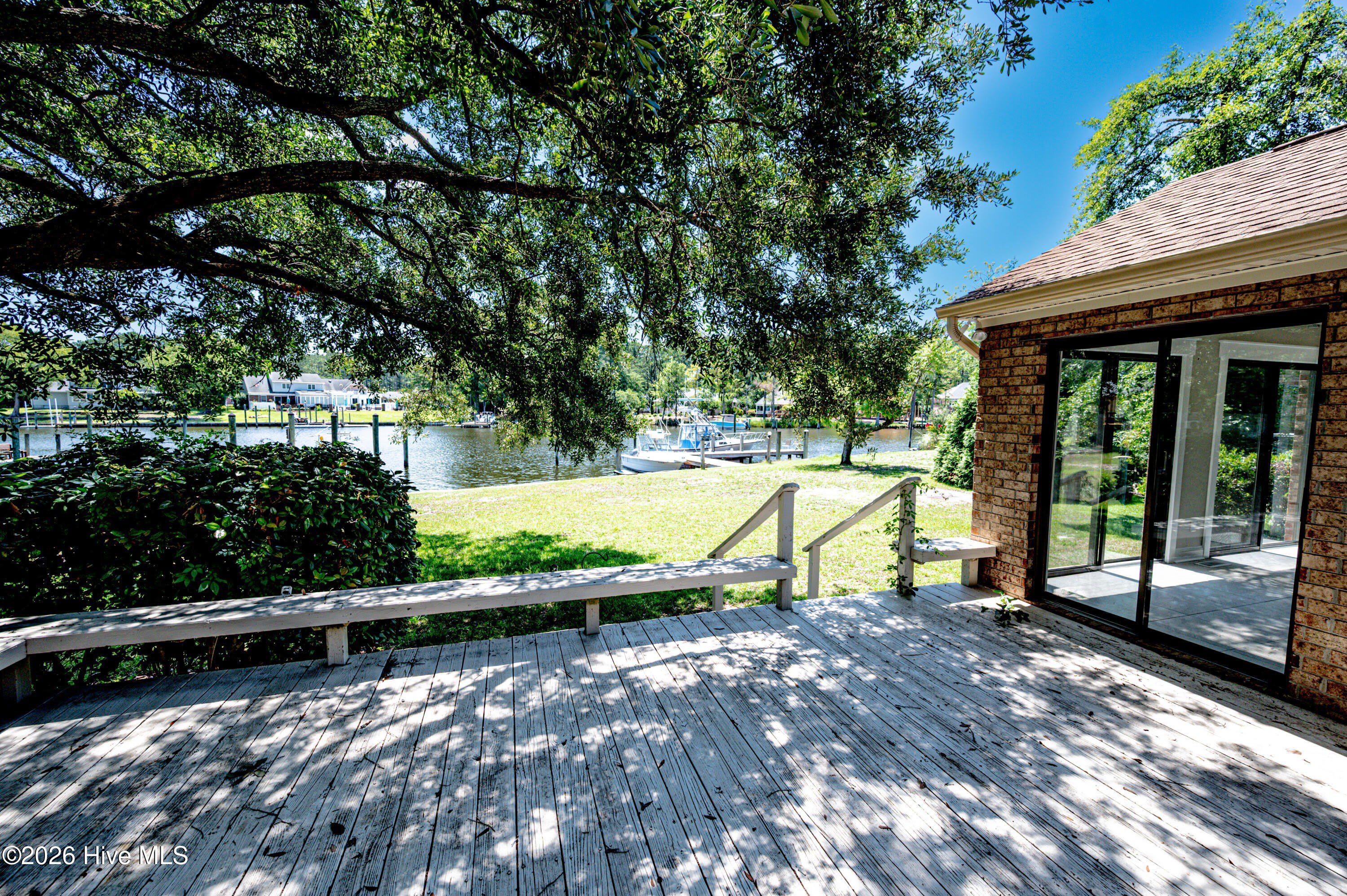 5722 Gondolier Drive – photo 4