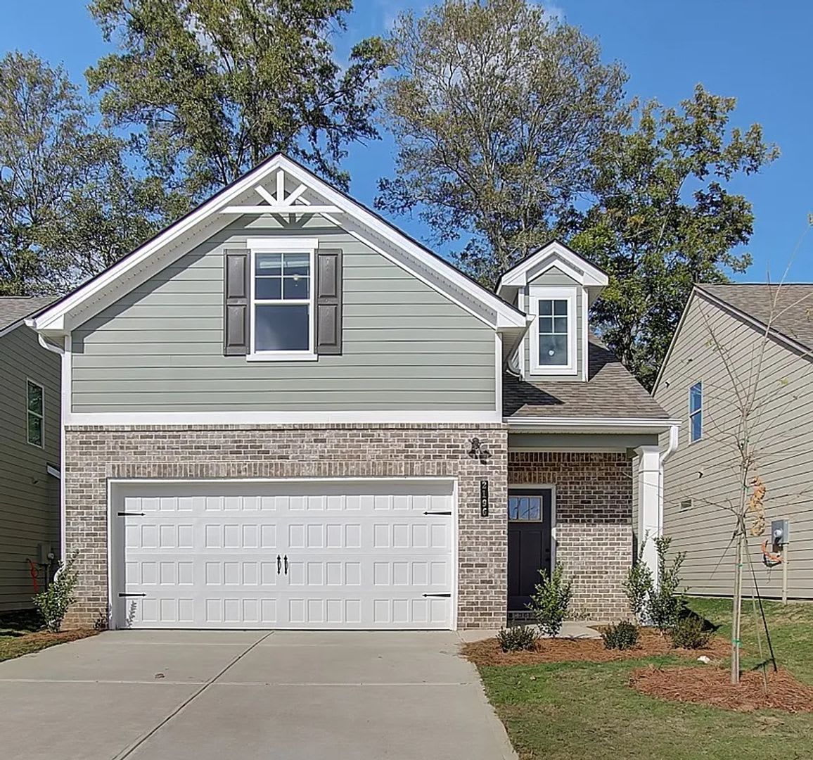 Custom Built 3 Bedroom Home With Bonus Area!!!! – photo 1