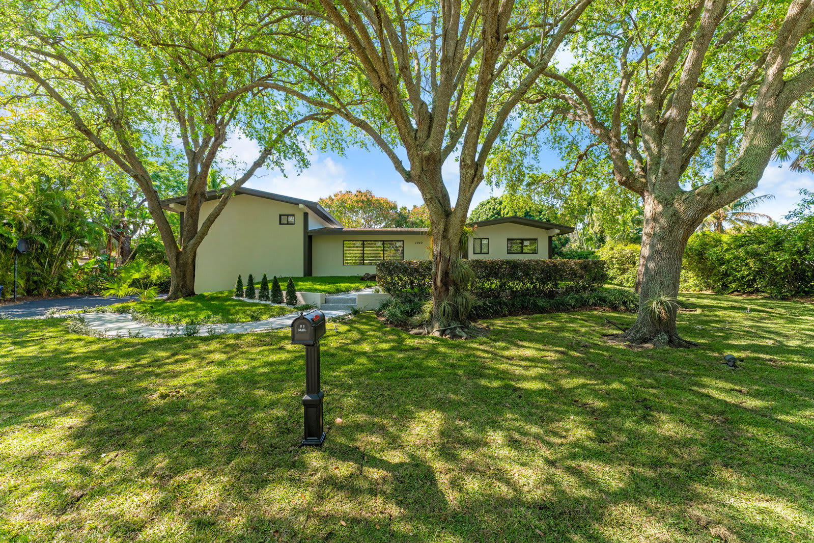 7920 Southwest 132Nd Street – photo 2