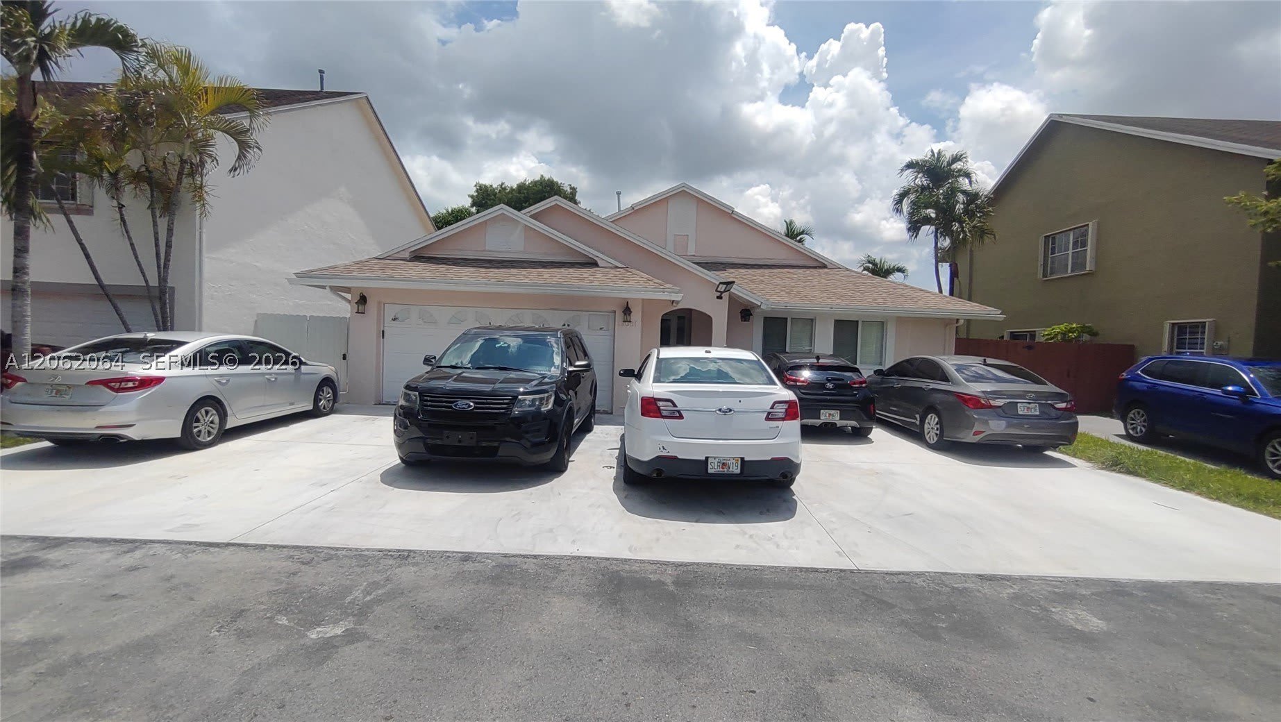 19081 NW 77th Ct – photo 1