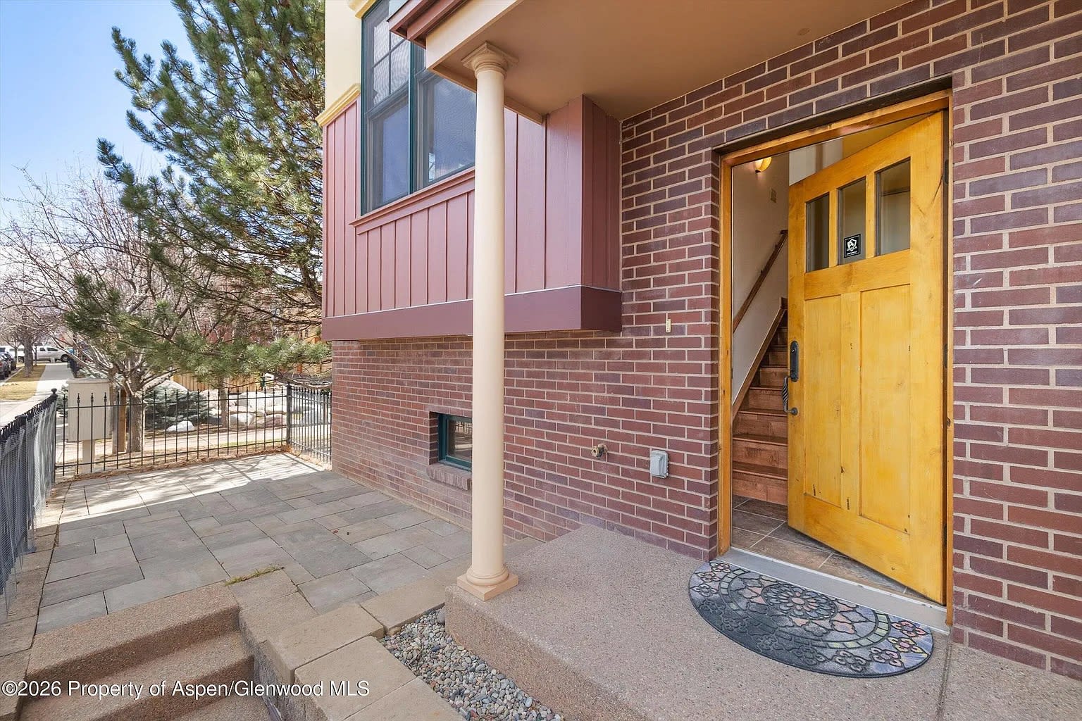 1002 Colorado Ave – photo 2