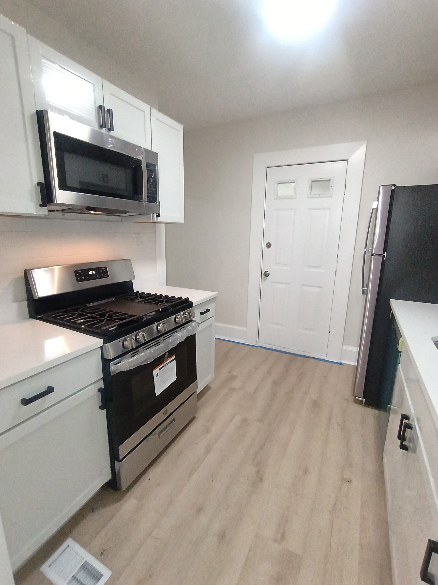 813 E Wayne St – photo 3