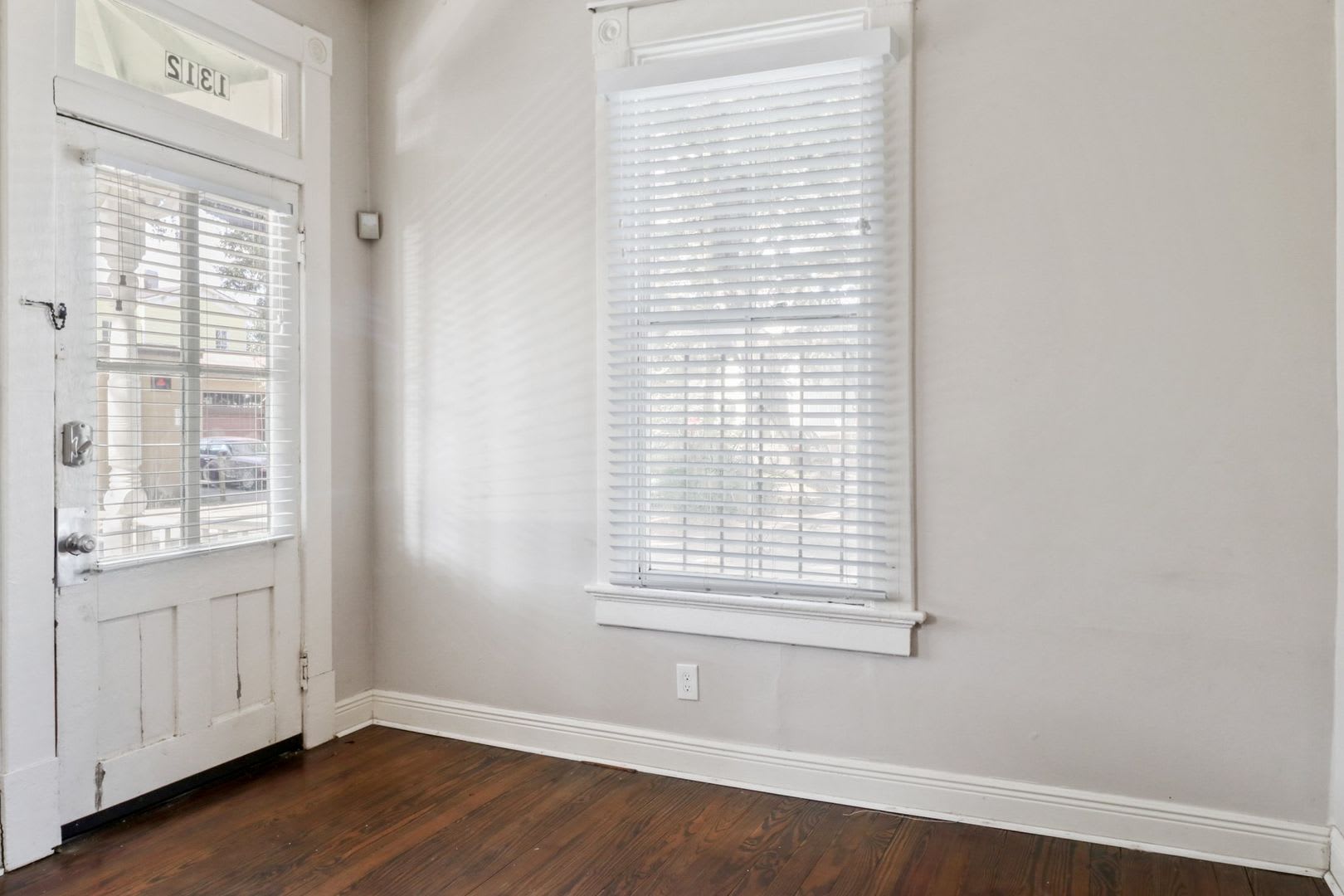 Restored Victorian Duplex – photo 5