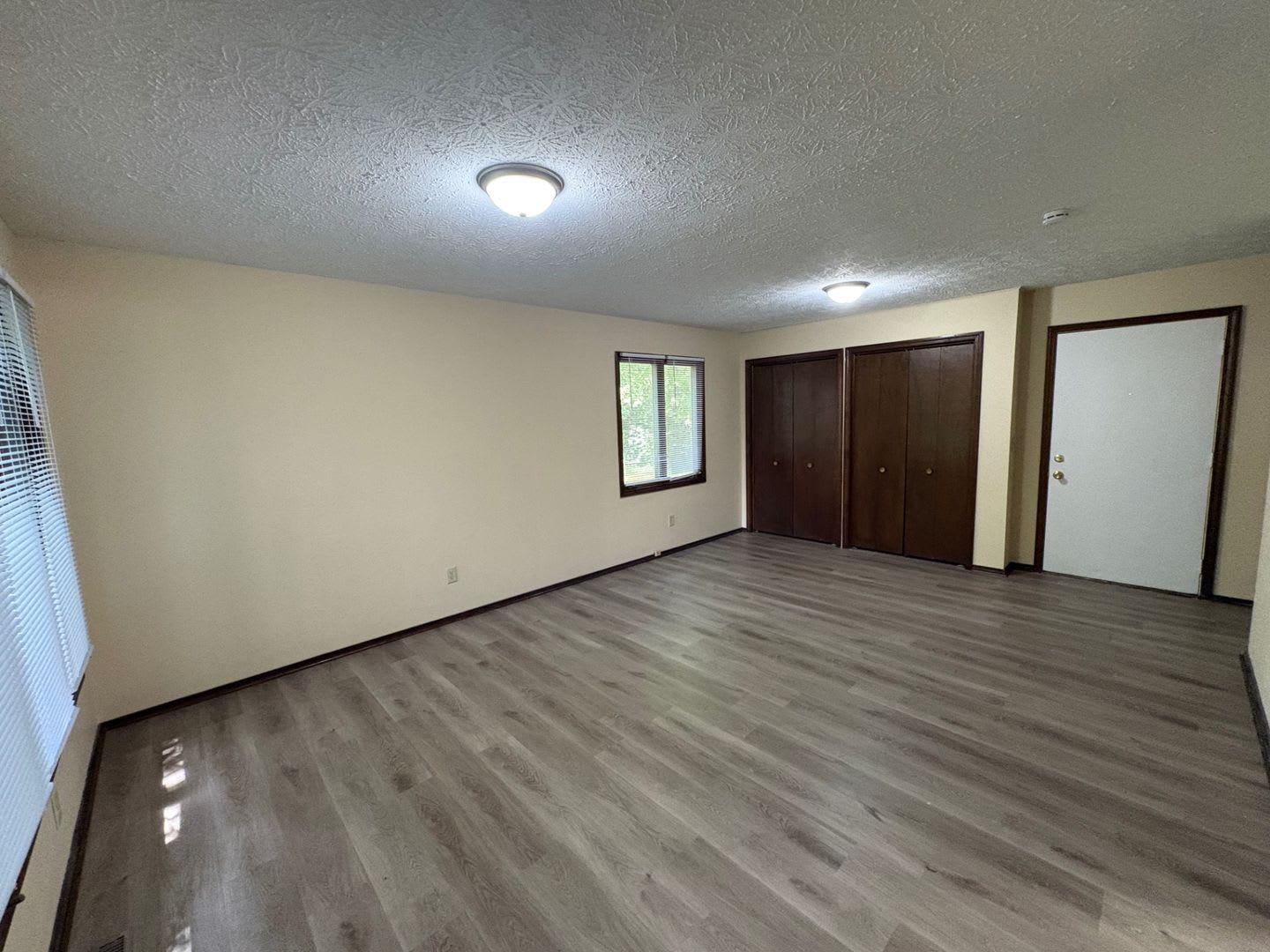 Wow Look At This Property You Cant Beat This Price – photo 4
