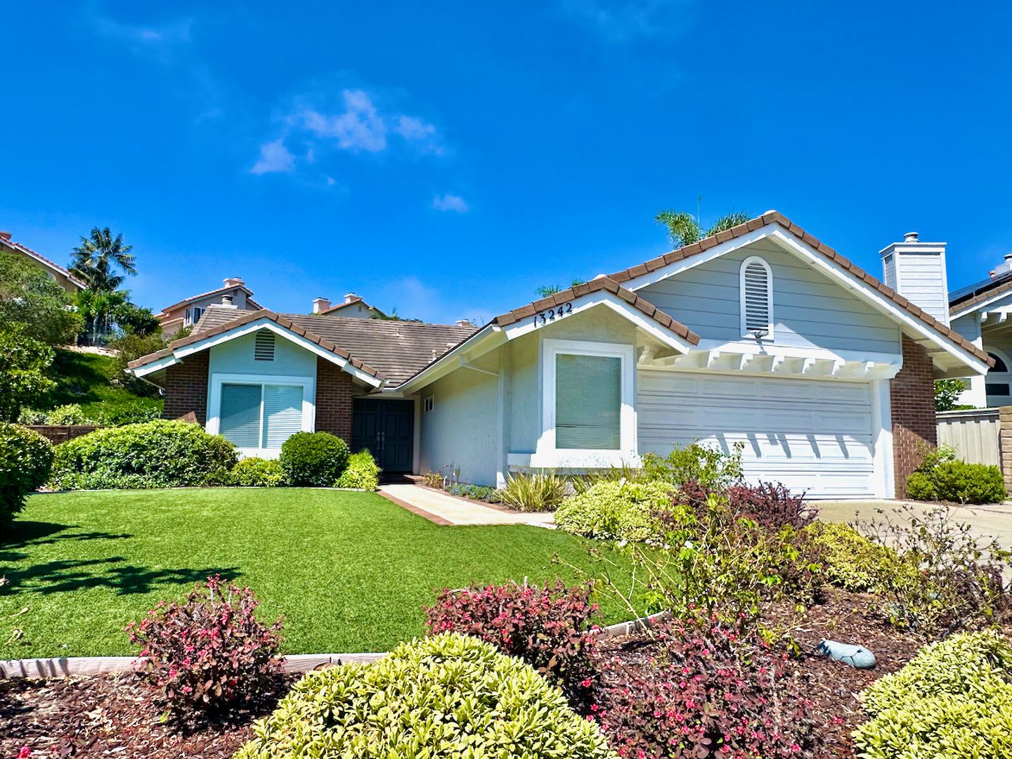 For Rent Call For Availability 3Br 3Ba 2128 Sqft Fully Furnished Del Mar Heights Vacation Home Close To Del Mar Races And Beach – photo 1