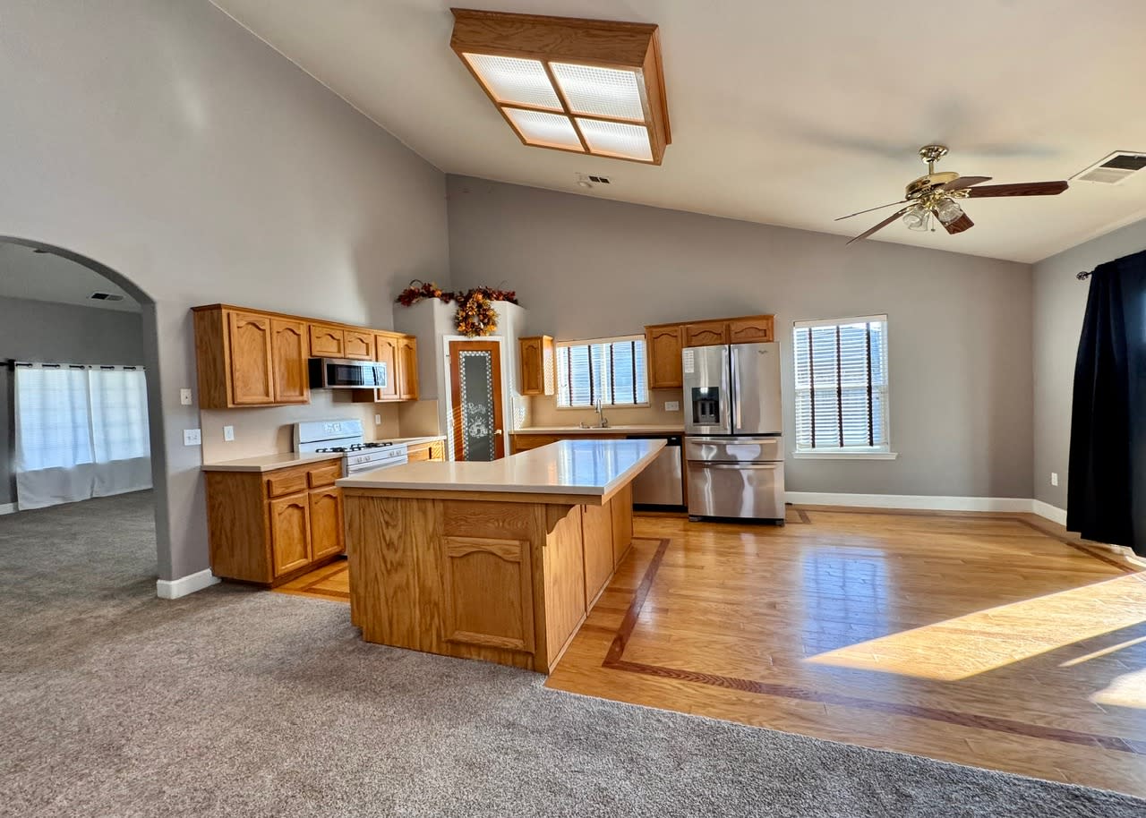 445 S 19Th Ave – photo 4